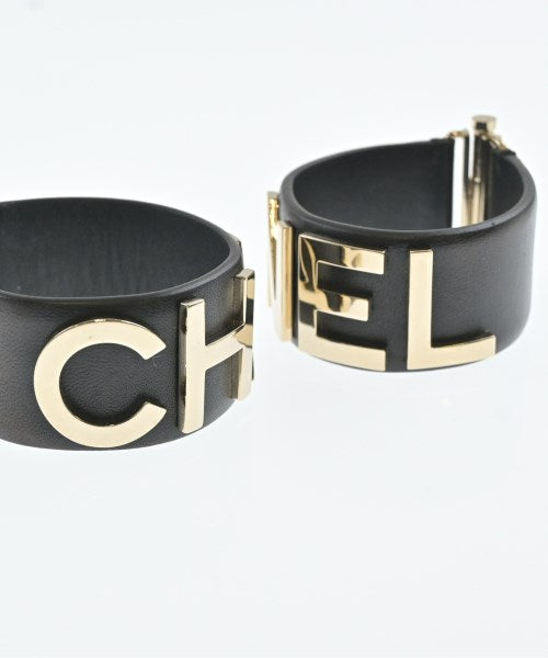 CHANEL สร้อยข้อมือ/กำไล