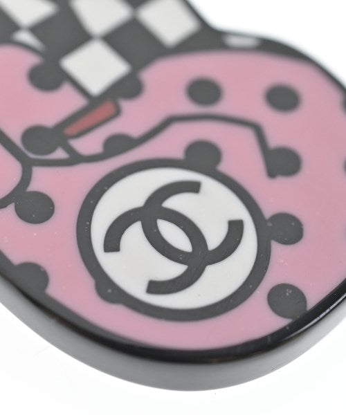 CHANEL เข็มกลัด/ดอกไม้ติดเสื้อ