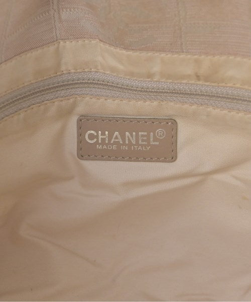 CHANEL กระเป๋าถือขนาดใหญ่