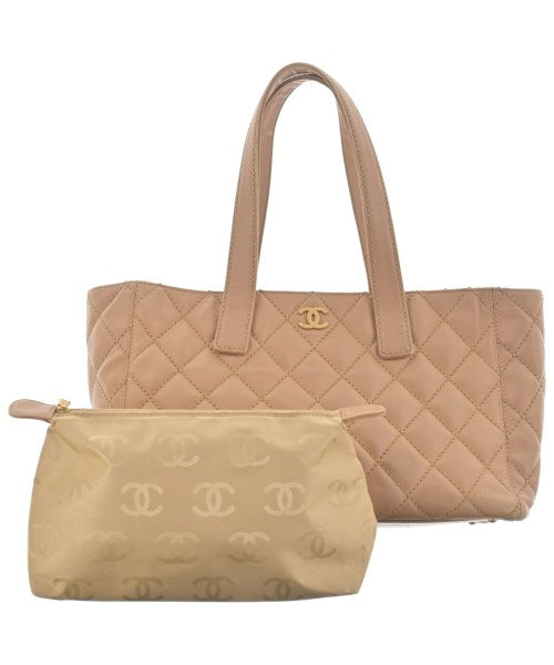 CHANEL กระเป๋าถือขนาดใหญ่