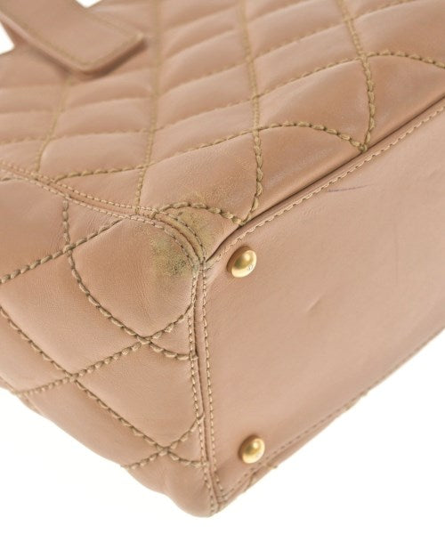 CHANEL กระเป๋าถือขนาดใหญ่