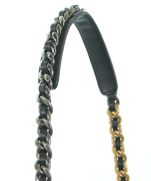 CHANEL กระเป๋าสะพาย