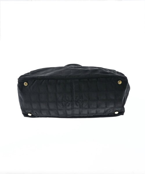 CHANEL กระเป๋าถือขนาดใหญ่