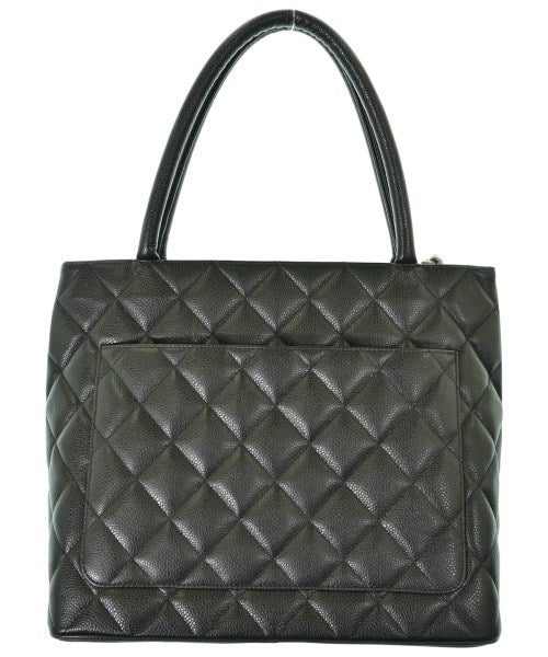 CHANEL กระเป๋าถือขนาดใหญ่