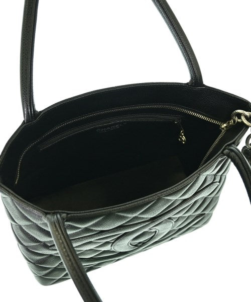 CHANEL กระเป๋าถือขนาดใหญ่