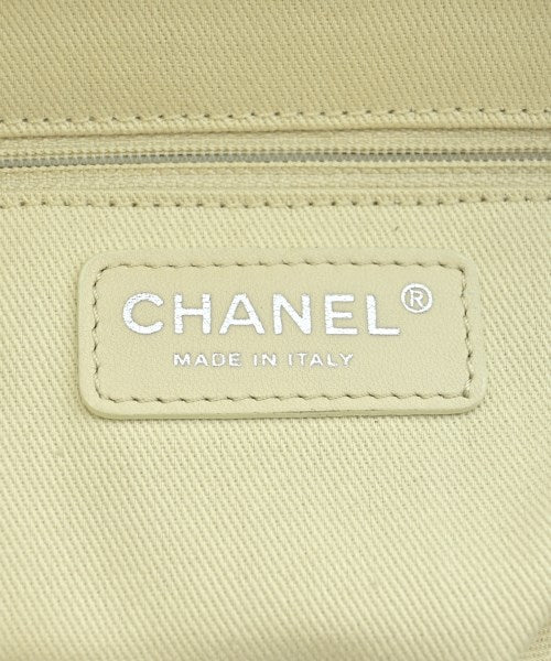 CHANEL กระเป๋าสะพาย