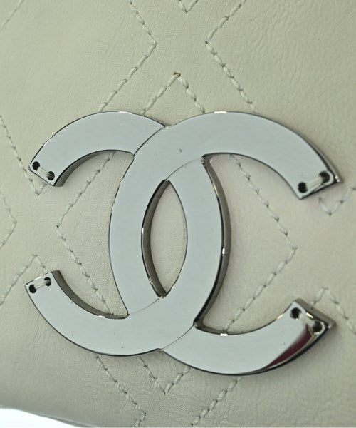 CHANEL กระเป๋าสะพาย