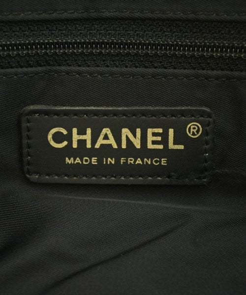 CHANEL กระเป๋าถือขนาดใหญ่