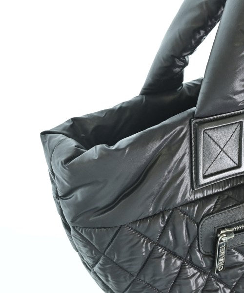 CHANEL กระเป๋าถือขนาดใหญ่