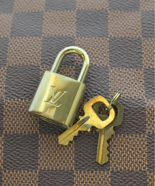 LOUIS VUITTON กระเป๋าใส่อุปกรณ์ขนาดใหญ่
