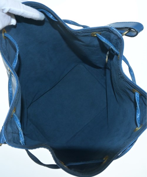 LOUIS VUITTON กระเป๋าสะพาย