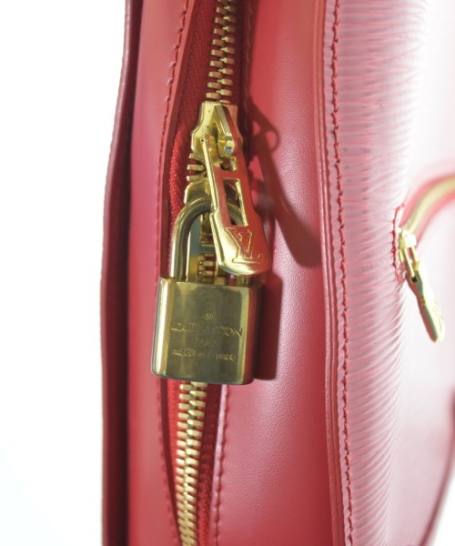 LOUIS VUITTON เป้สะพายหลัง