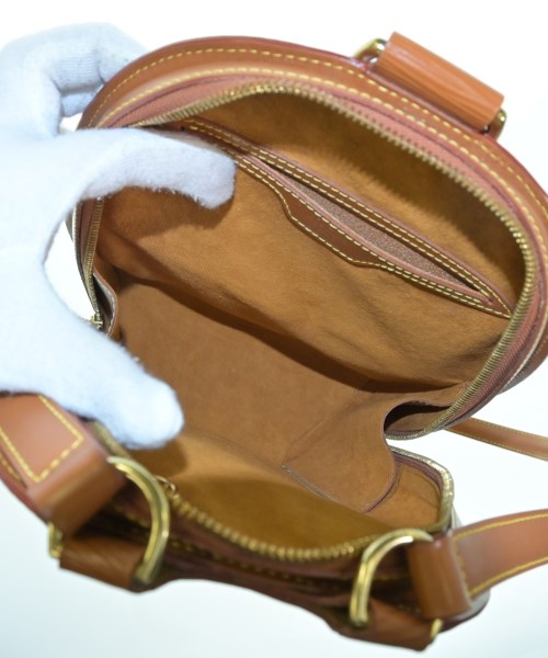 LOUIS VUITTON เป้สะพายหลัง