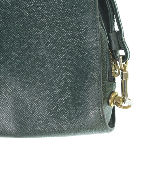 LOUIS VUITTON คลัตช์