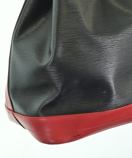 LOUIS VUITTON กระเป๋าสะพาย