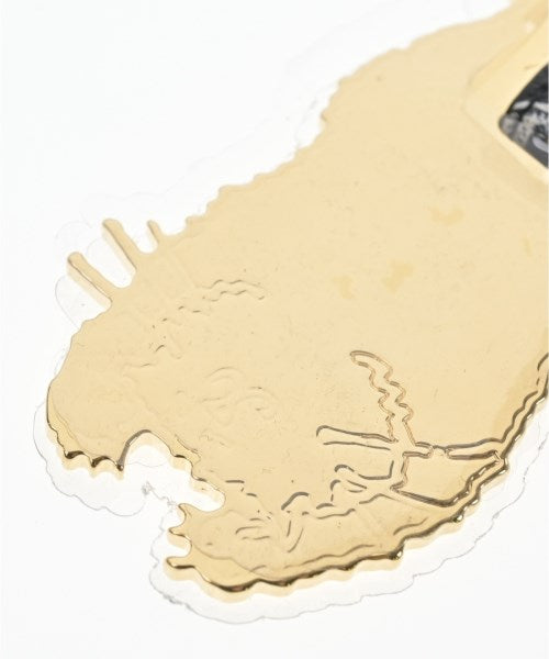 LOUIS VUITTON เครื่องประดับบนกระเป๋า