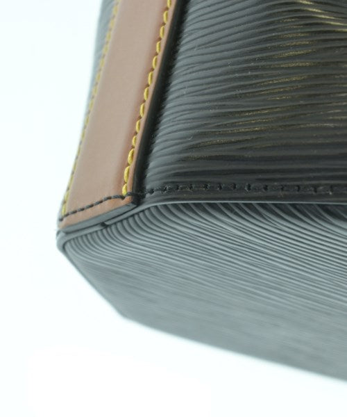 LOUIS VUITTON กระเป๋าสะพาย