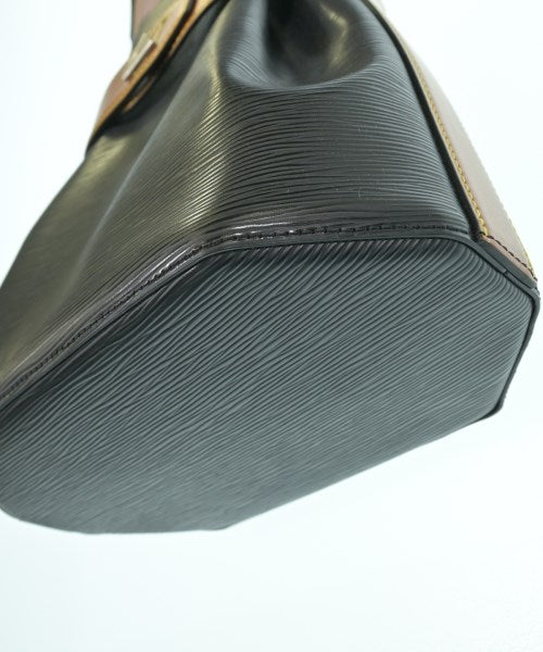 LOUIS VUITTON กระเป๋าสะพาย