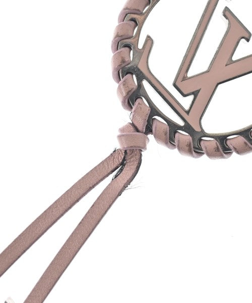 LOUIS VUITTON เครื่องประดับบนกระเป๋า