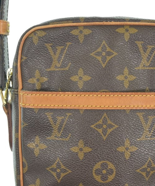 LOUIS VUITTON กระเป๋าสะพาย
