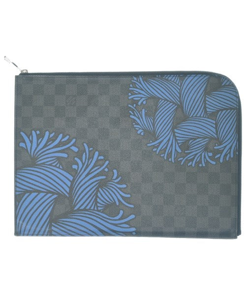 LOUIS VUITTON คลัตช์