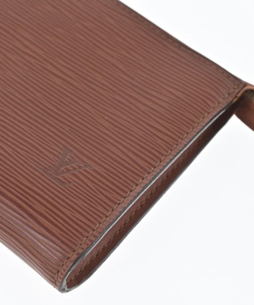 LOUIS VUITTON กระเป๋า