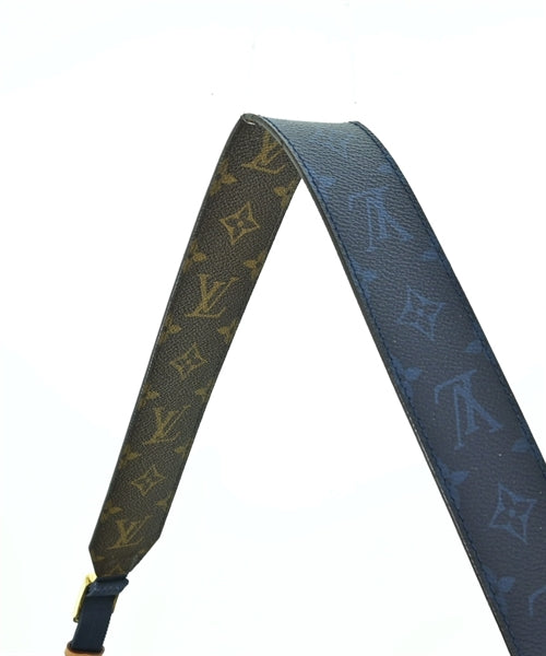 LOUIS VUITTON กระเป๋าใส่อุปกรณ์ขนาดใหญ่