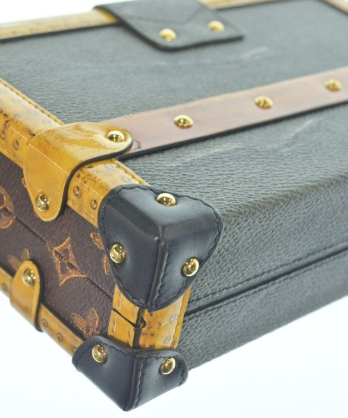LOUIS VUITTON กระเป๋าสะพาย