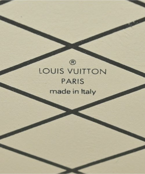 LOUIS VUITTON กระเป๋าสะพาย