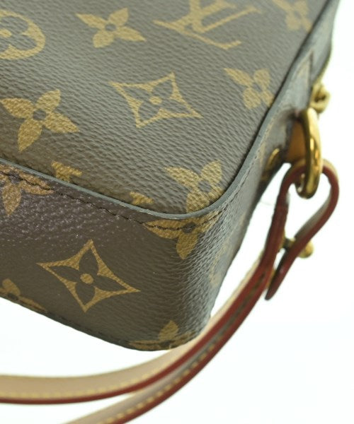 LOUIS VUITTON คลัตช์