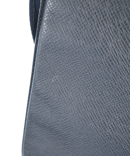 LOUIS VUITTON กระเป๋าสะพาย