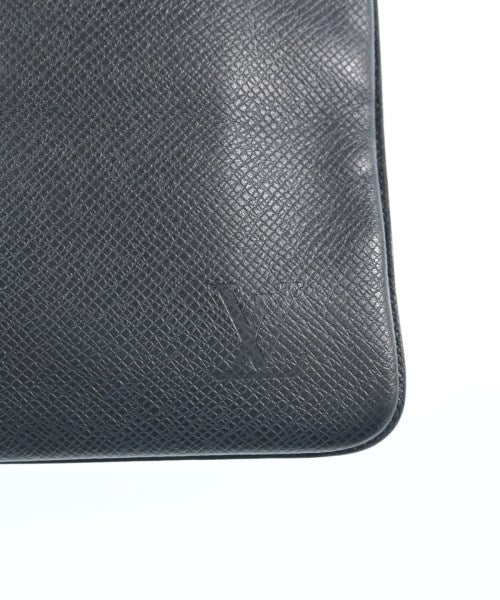 LOUIS VUITTON กระเป๋าสะพาย