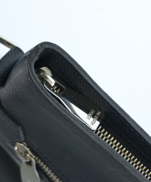 LOUIS VUITTON กระเป๋าสะพาย