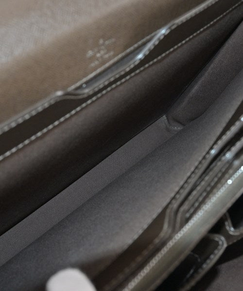LOUIS VUITTON กระเป๋าธุรกิจ
