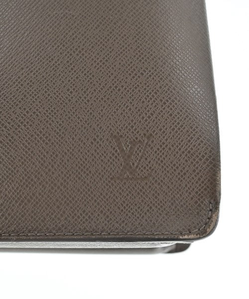 LOUIS VUITTON กระเป๋าธุรกิจ