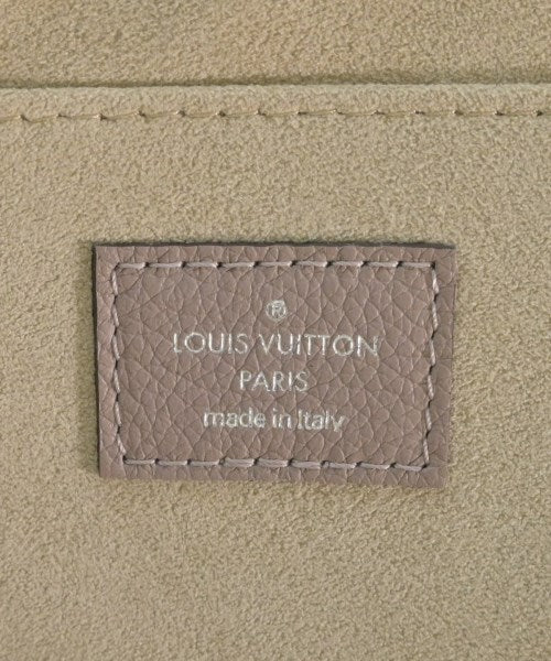 LOUIS VUITTON คลัตช์