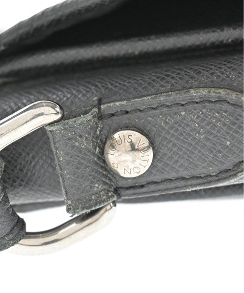 LOUIS VUITTON กระเป๋าสะพาย