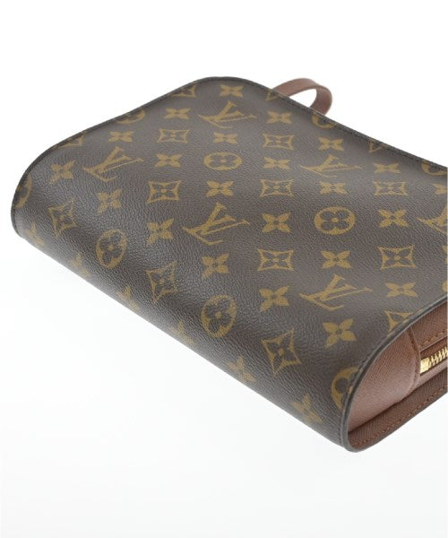 LOUIS VUITTON คลัตช์