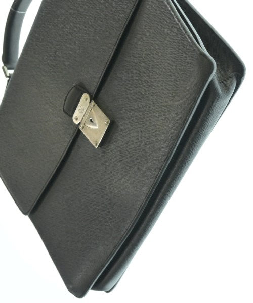 LOUIS VUITTON กระเป๋าธุรกิจ
