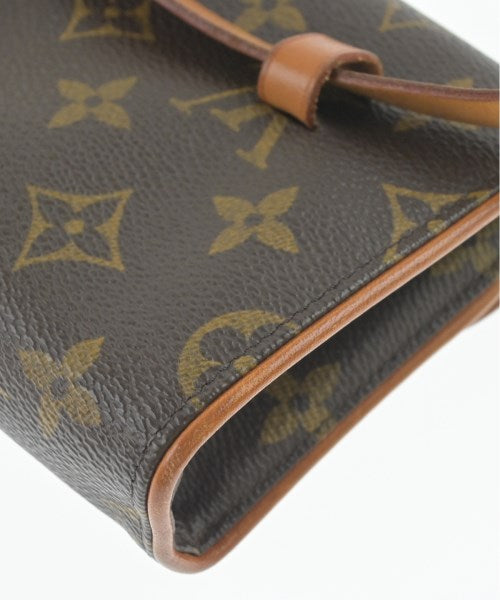LOUIS VUITTON กระเป๋าสะพาย
