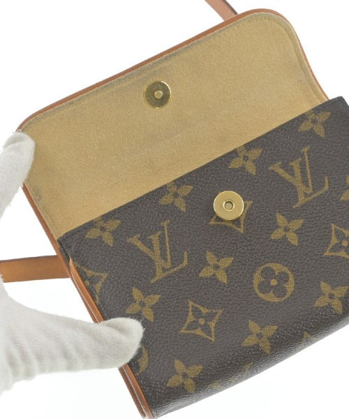 LOUIS VUITTON กระเป๋าสะพาย