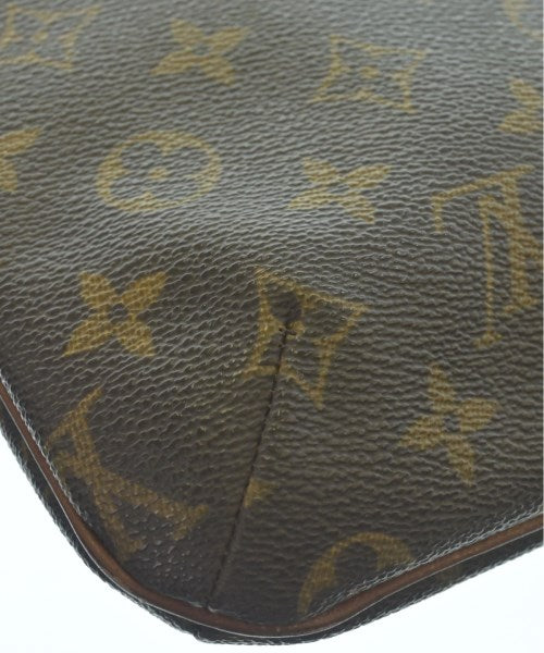 LOUIS VUITTON กระเป๋าสะพาย