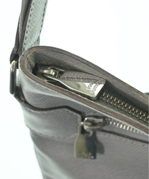 LOUIS VUITTON กระเป๋าสะพาย