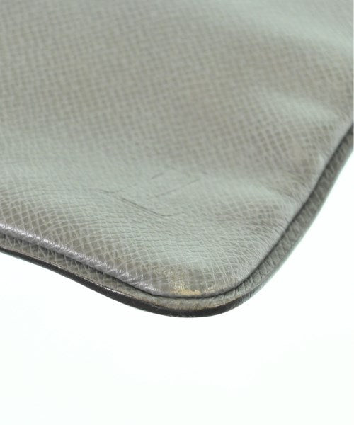 LOUIS VUITTON กระเป๋าสะพาย