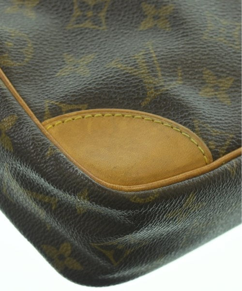 LOUIS VUITTON กระเป๋าสะพาย