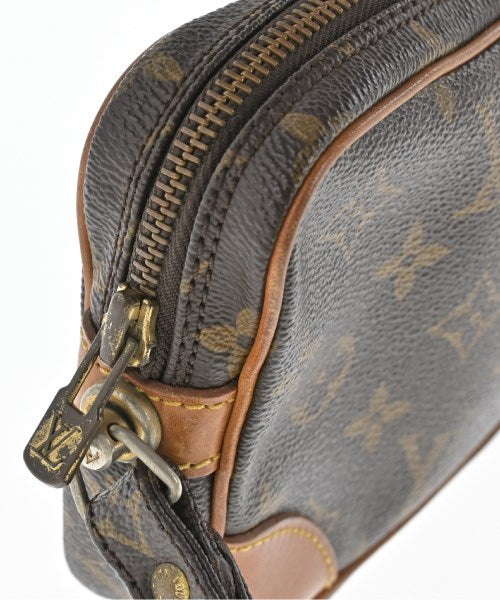 LOUIS VUITTON คลัตช์