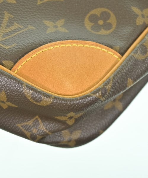 LOUIS VUITTON กระเป๋าสะพาย