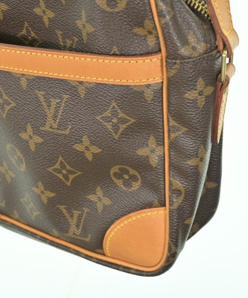 LOUIS VUITTON กระเป๋าสะพาย