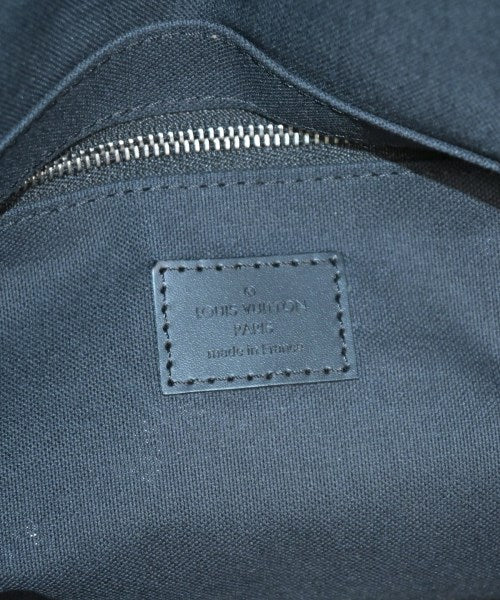 LOUIS VUITTON กระเป๋าใส่อุปกรณ์ขนาดใหญ่