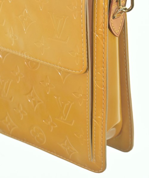 LOUIS VUITTON กระเป๋าสะพาย